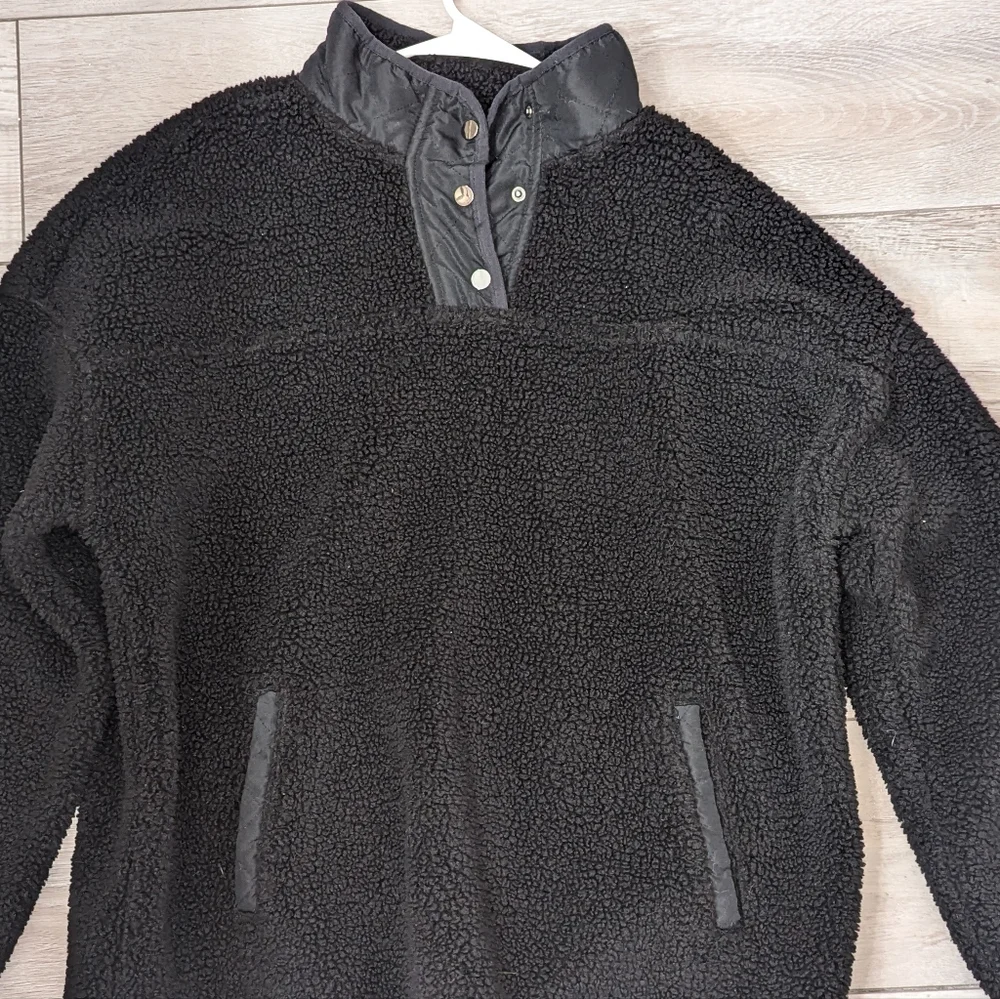 fleece pullover - Picture 2 of 3